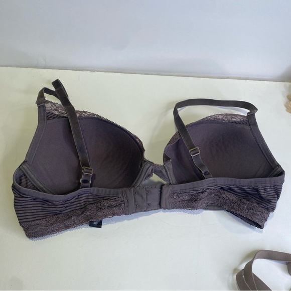 Two Natori Slightly Padded Adjustable Bras Size 36C - Picture 8 of 16